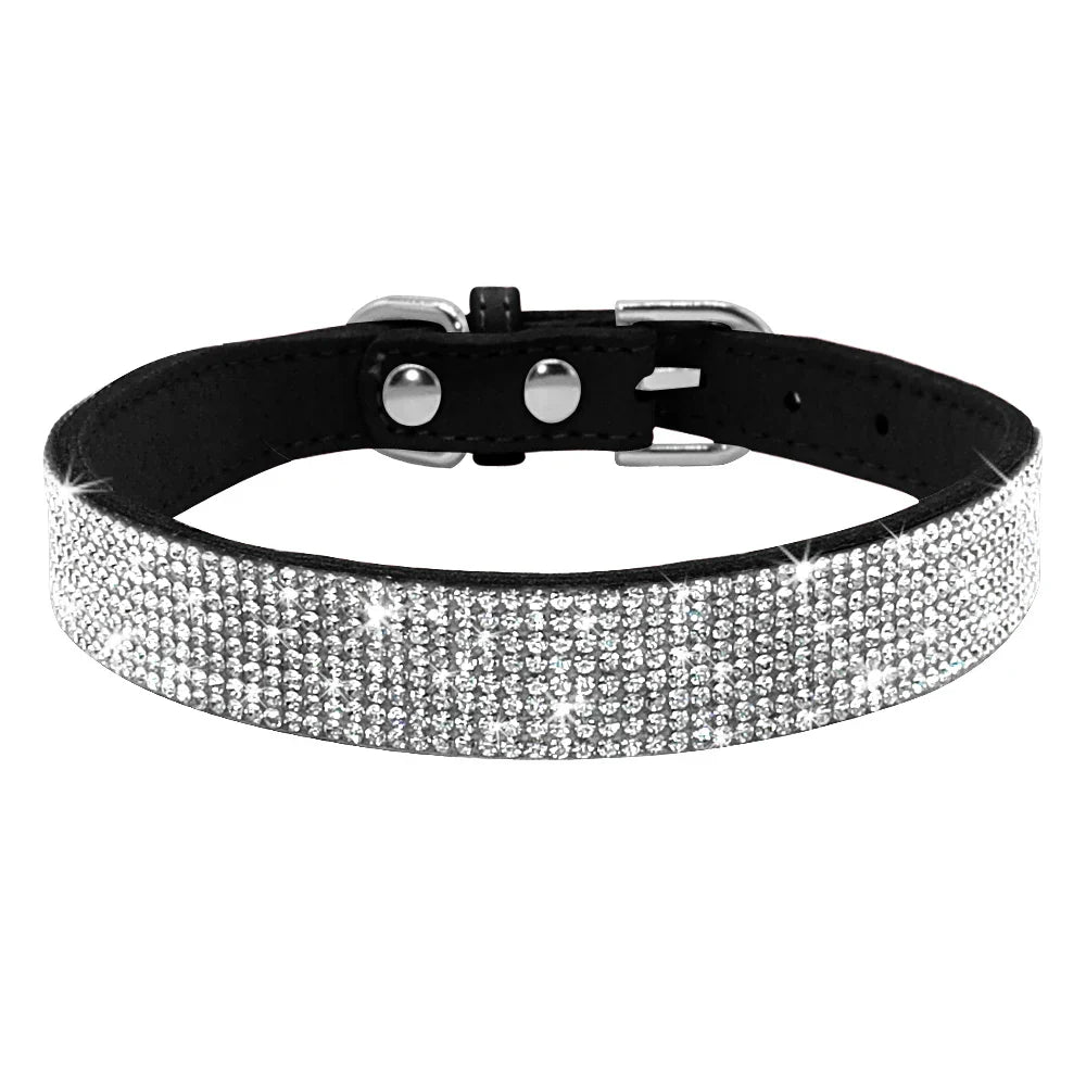 Velvexa | Luxuriöses Hundehalsband mit Strasssteinen und weichem Wildleder-Finish