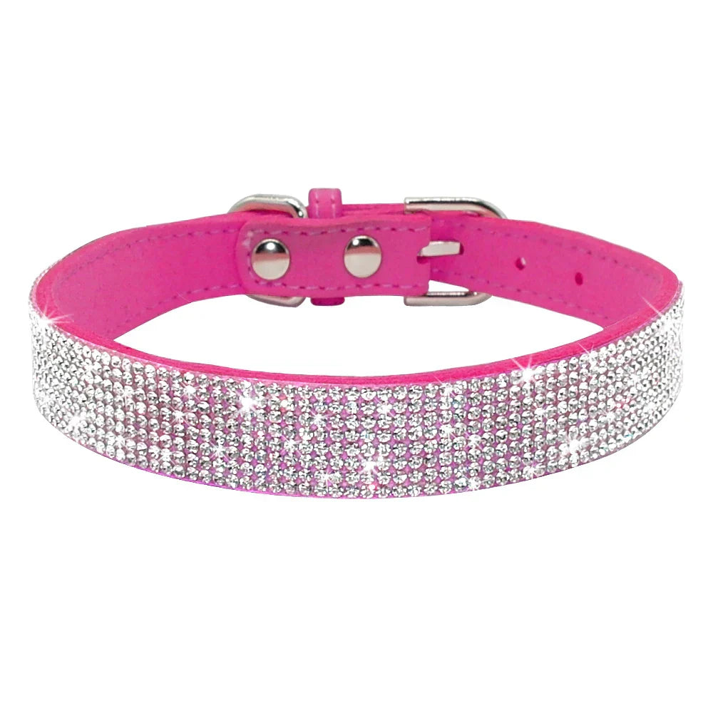 Velvexa | Luxuriöses Hundehalsband mit Strasssteinen und weichem Wildleder-Finish
