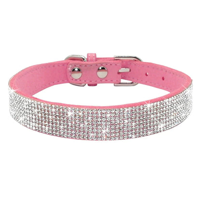 Velvexa | Luxuriöses Hundehalsband mit Strasssteinen und weichem Wildleder-Finish
